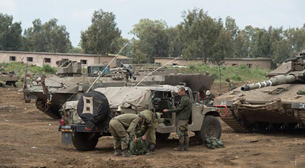 «Israeli» Military on High Alert amid Iran Threats to Avenge Syria Strike